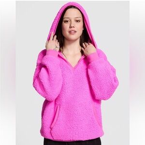 NWT PINK Victoria’s Secret COZY FLEECE PULLOVER HOODIE V-Neck Activewear